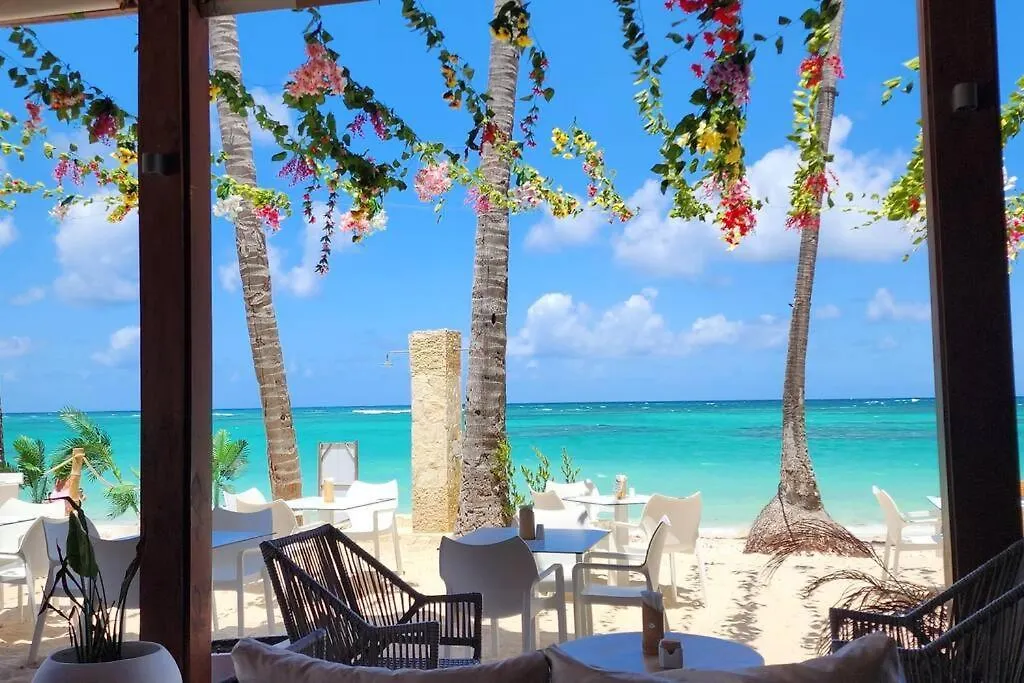 !!!New !!!Charming 2-2 Penthouse 2- 3 Min Walking To Bavaro Beach, El Cortecito- Solo A 2- 3 Min Caminando De La Playa Punta Cana