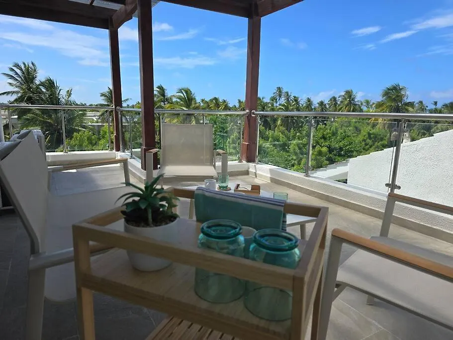 !!!New !!!Charming 2-2 Penthouse 2- 3 Min Walking To Bavaro Beach, El Cortecito- Solo A 2- 3 Min Caminando De La Playa Punta Cana